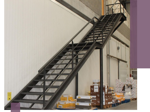 Лестницы для производства в Кунгуре — изготовление и монтаж