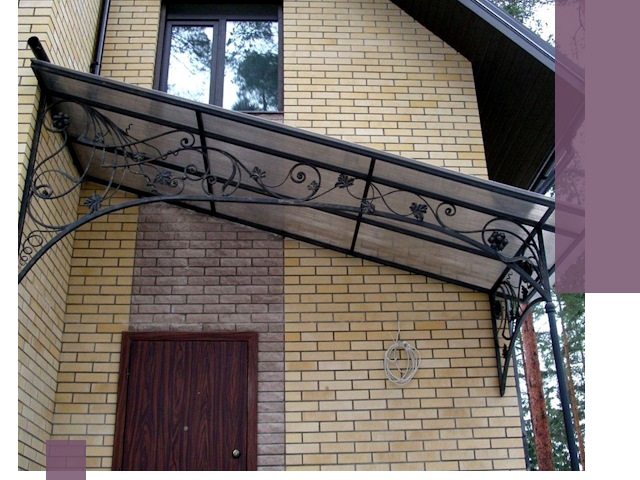 Односкатные козырьки из металла под ключ в Кунгуре